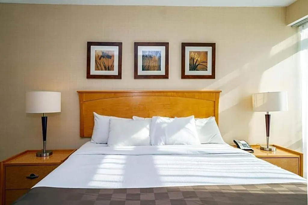 Landis Hotel And Suites Vancouver
